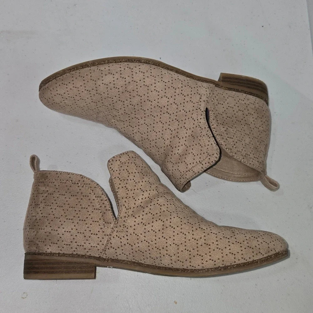 Dr. Scholls Rate Tan Perforated Ankle Booties Be Energized Comfort Shoes 8W